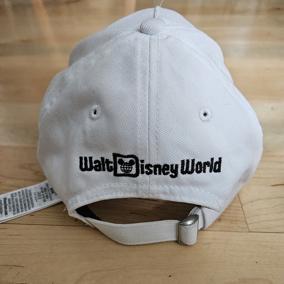 Disney White Cap with Mickey Mouse Design - Picture 2 of 4